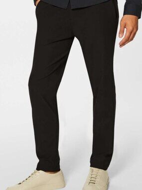 Men’s Commission Fit Black Pants 38